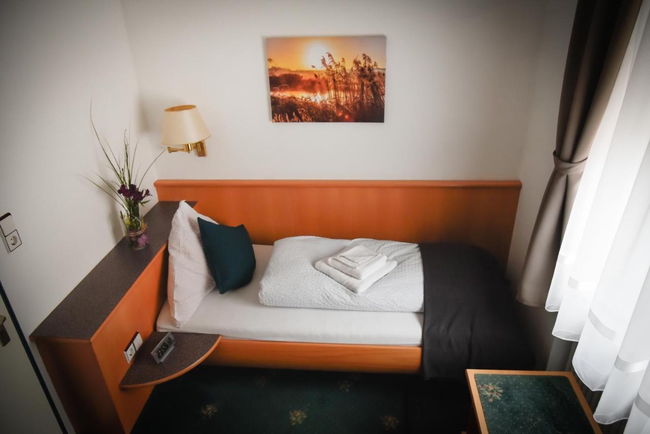 Pension Brenz Hotel Sontheim an der Brenz Eksteriør billede